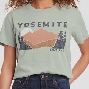 Women’s Zoe + Liv Yosemite Graphic Top